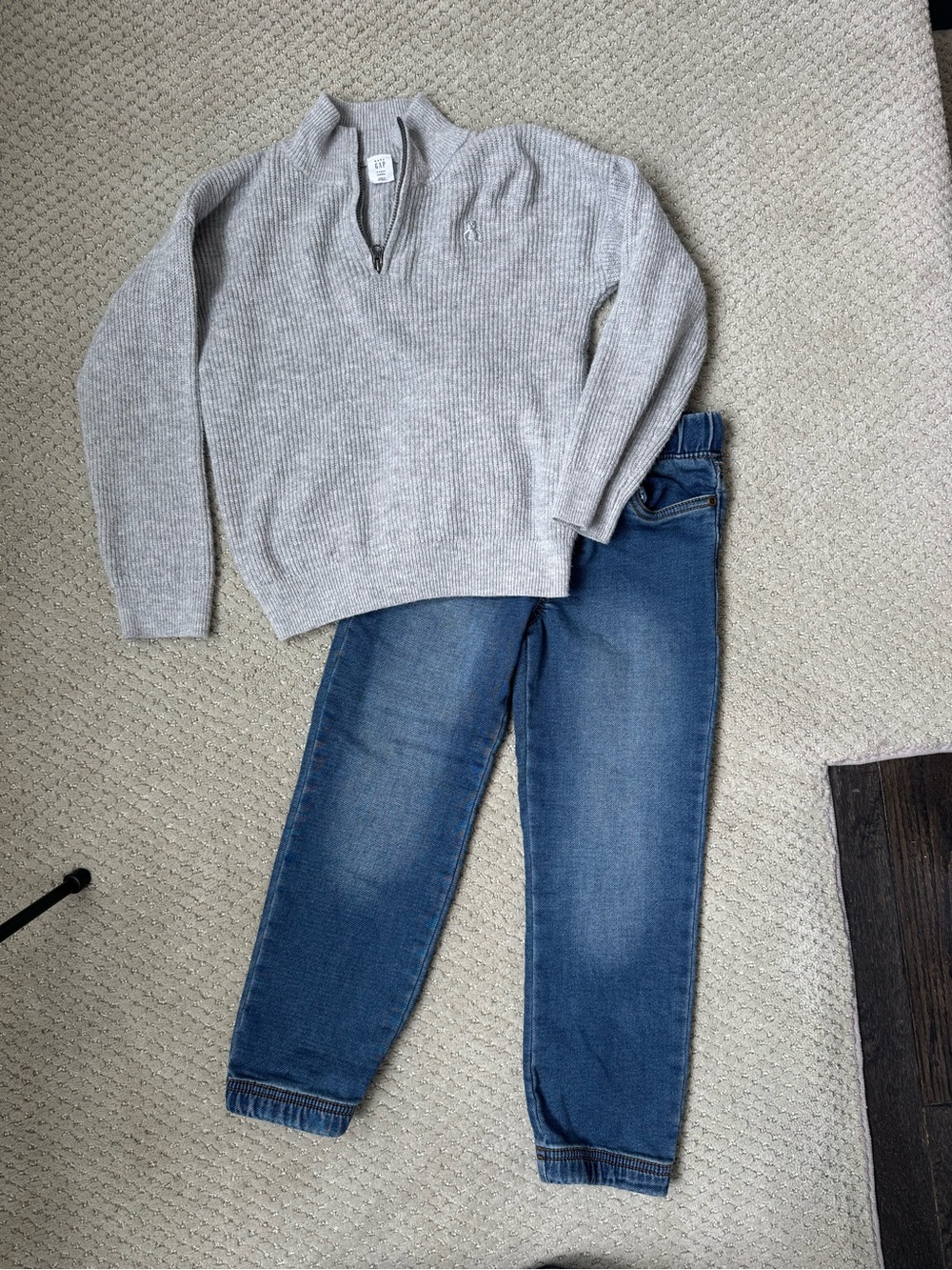 Boys Fall Outfit Gray Gap quarter zip and Carters jeans size 5